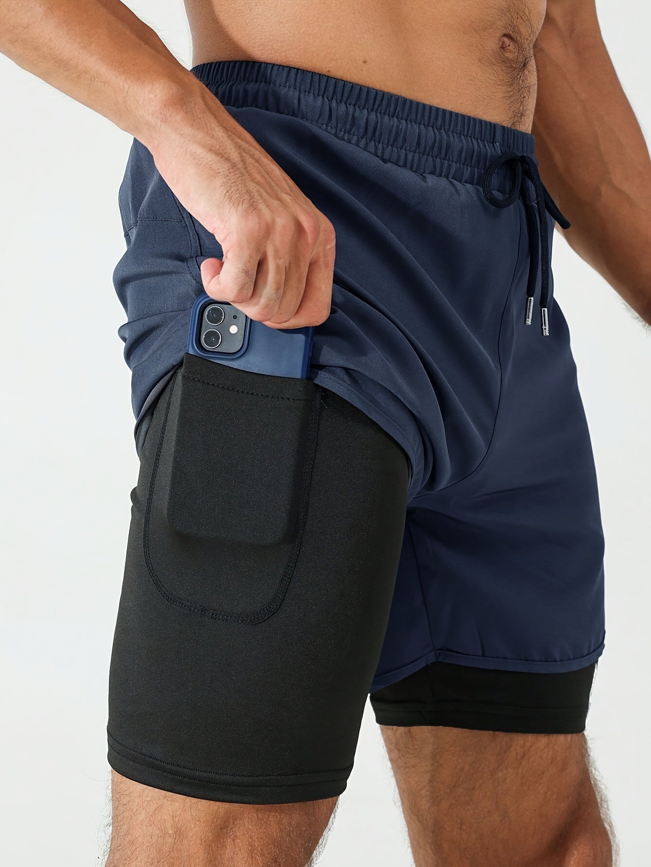 Herre 2-i-1 Treningsshorts med Glidelåslommer – Geometrisk Mønster | Perfekt for Trening og Hverdagsbruk