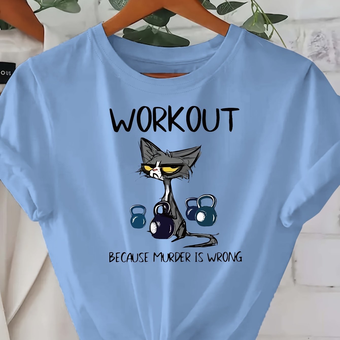 Dame T-skjorte – "Tren fordi mord er galt" med Katt & Kettlebells – Svart, Komfortpassform