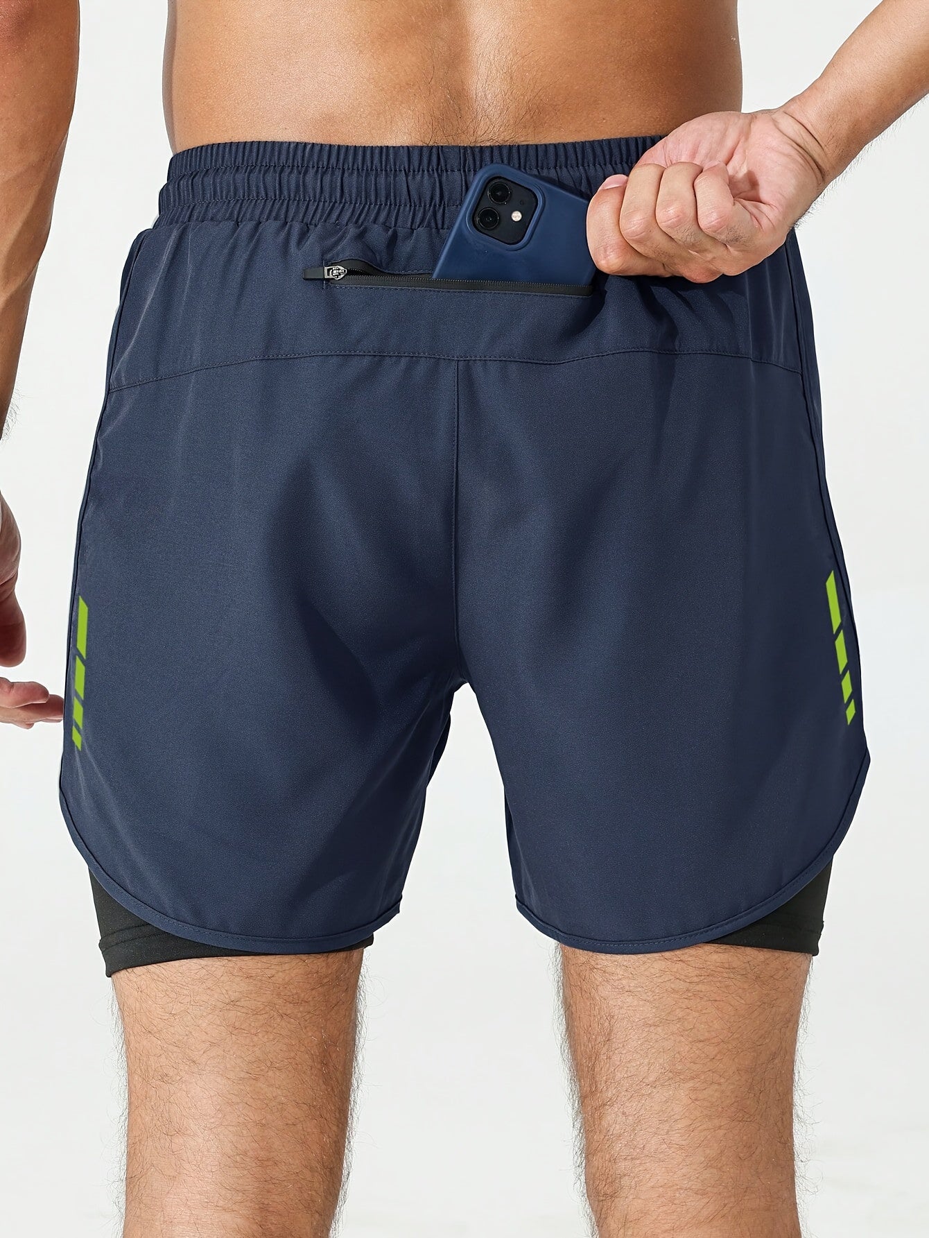 Herre 2-i-1 Treningsshorts med Glidelåslommer – Geometrisk Mønster | Perfekt for Trening og Hverdagsbruk