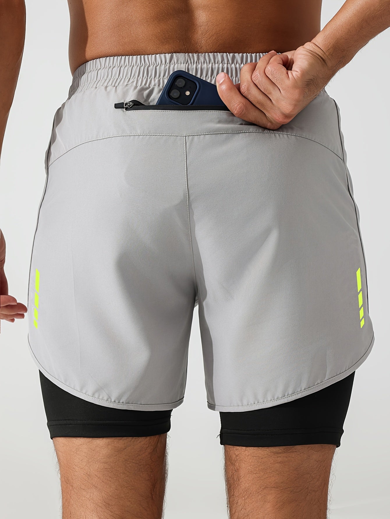 Herre 2-i-1 Treningsshorts med Glidelåslommer – Geometrisk Mønster | Perfekt for Trening og Hverdagsbruk