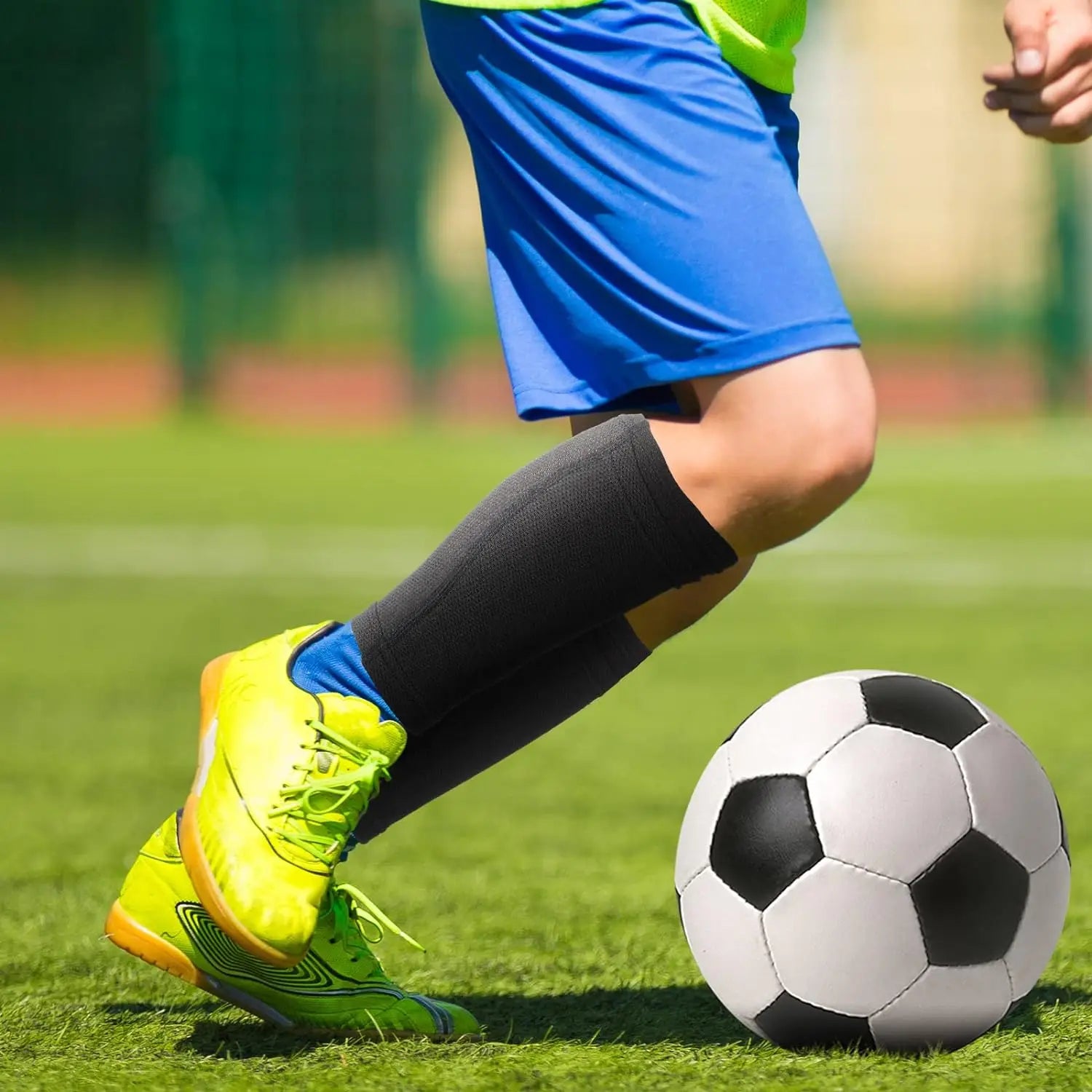 Loogdeel 1 Pair Soccer Shin Guards for Kids Youth Adults Sleeves Flexible Soccer Shin Guard Leg Support Soccer Shin Guard Sleeve